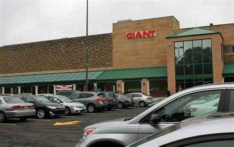 Giant wynnewood - With the proposed station at the intersection of East Lancaster and Wynnewood Road, Giant's gas station would be a short distance from its store at the Wynnewood Shopping Center. The former ...